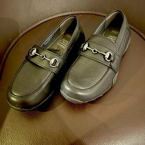 Brand New Geox Kids Black Loafer size 11.5 (Euro 29)